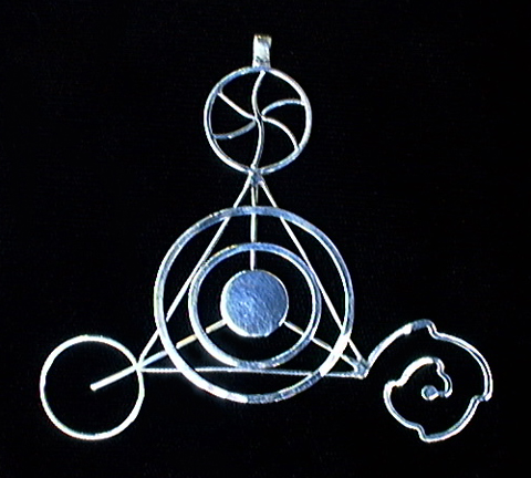 pendant-crop circle design